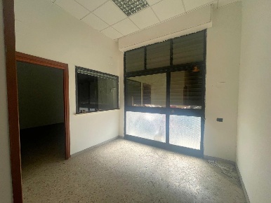 Foto Magazzino in Via Raffaele Starrabba 16-18, Palermo Montepellegrino