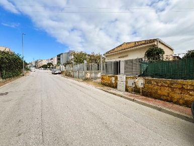 Foto Magazzino in Via dello Sport 64, Porto Empedocle Centro di 39 m²