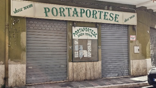 Foto Negozio in Via XXV Aprile 34, Foggia di 100 m² con 1 locali in vendita