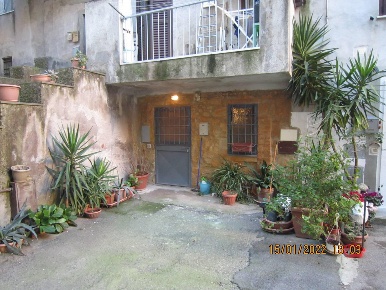Foto Magazzino a Tarquinia Centro Storico di 26 m² con 1 locali in vendita
