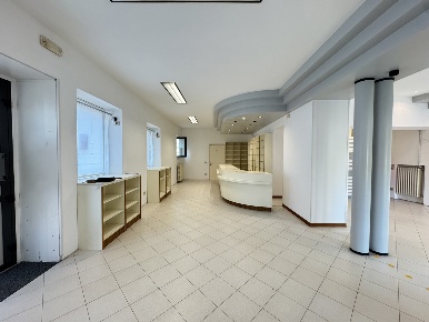 Foto Negozio in Via ROMA 9, Orgiano Centro di 70 m² con 3 locali in affitto