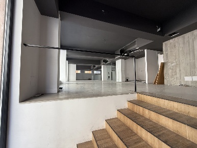 Foto Negozio in Via ETTORI CELI 15, Milazzo Centro di 300 m² in affitto