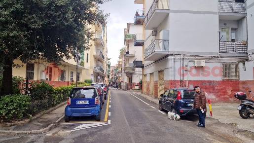 Foto Negozio in Viale Rossini 19, Portici di 25 m² con 1 locali in affitto