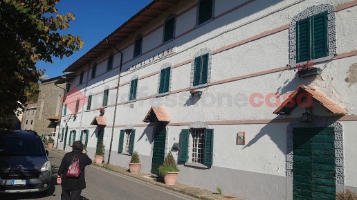 Foto Hotel in statale Mammianese, San Marcello Piteglio Prunetta di 1000 m²