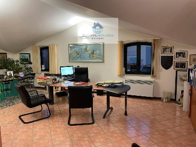 Foto Ufficio in Anguillarese, Anguillara Sabazia Centro di 180 m²