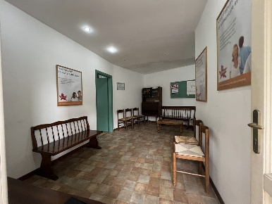 Foto Ufficio in Viale Guglielmo Marconi 1, Amaseno Centro di 100 m²