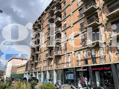 Foto Ufficio in Reggia di Portici, Napoli Zona Industriale - Marina
