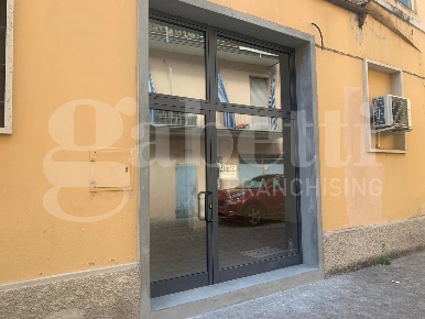 Foto Negozio in Via Castello 7/2, Sasso Marconi Centro di 50 m² in affitto