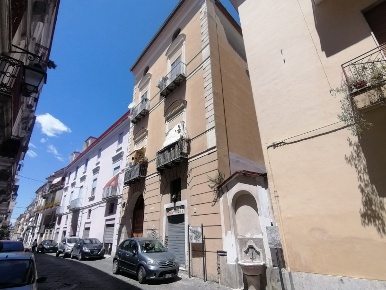 Foto Negozio in Via Roma 93, Capua Centro di 56 m² con 1 locali in affitto