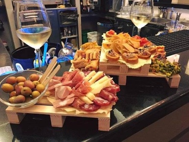 Foto Bar a Silvi Silvi Marina di 450 m² con 3 locali in vendita