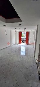 Foto Negozio in Via Pucciano 4, Nocera Superiore Centro di 50 m² in affitto