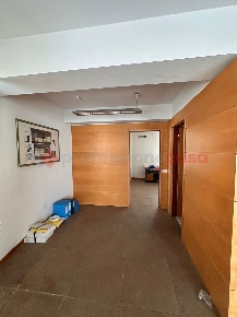 Foto Negozio in fiorentina, Pistoia Bonelle di 111 m² con 4 locali