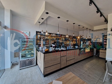 Foto Bar in Marco Polo, Messina Minissale di 200 m² in vendita