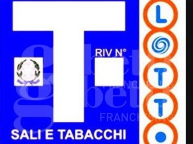 Foto Attività commerciale in Via CAVARZERE   Via dei Martiri 59, Cavarzere