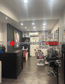 Foto Negozio in manara, Pomezia Pomezia Centro di 30 m² con 1 locali