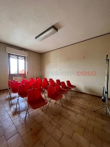 Foto Ufficio in Calamandrei, Arezzo Pescaiola di 150 m² con 4 locali