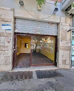 Foto Locale commerciale in VIA cornelio magni 36, Roma Navigatori di 36 m²