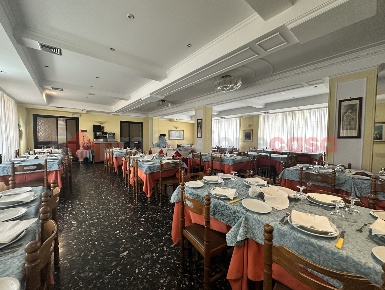 Foto Hotel in Via GORIZIA 8, Fiuggi di 3000 m² in vendita