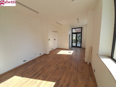 Foto Ufficio a Poggibonsi Centro di 39 m² con 1 locali in affitto