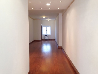Foto Negozio in Via Roma 42, Roccaraso Centro di 31 m² con 1 locali