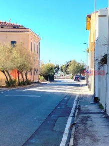 Foto Negozio a Livorno Ardenza di 35 m² con 2 locali in vendita