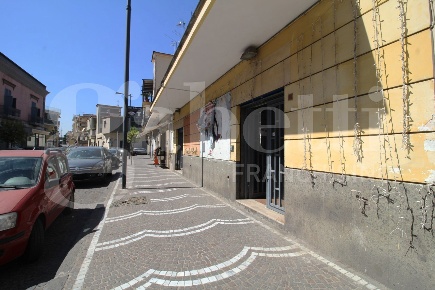 Foto Negozio in Via Rocco 119, Arzano di 59 m² con 1 locali in affitto