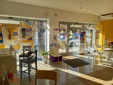 Foto Attività commerciale a Bari Picone di 70 m² in vendita