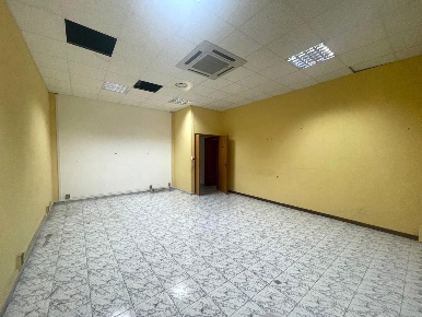 Foto Ufficio in Piazzale Bellaria 2, Palermo Olio di Lino di 355 m²