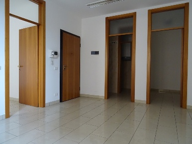 Foto Ufficio a Vignola Centro di 85 m² con 4 locali in affitto