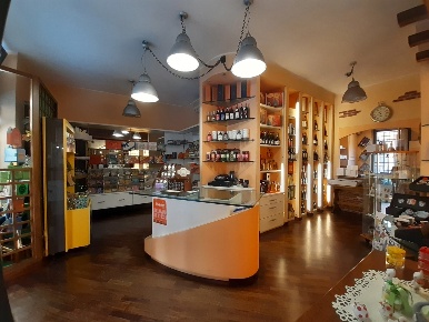 Foto Negozio in DELLA CROCE, Nerviano Centro di 95 m² in vendita