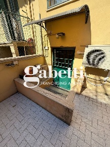Foto Magazzino in DELLE ROSE, Roma Centocelle di 65 m² con 1 locali