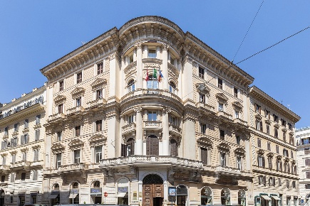Foto Ufficio in Piave, Roma Sallustiano di 450 m² in vendita