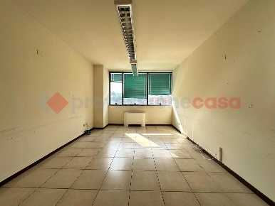 Foto Ufficio in Fonte Veneziana, Arezzo Villa Severi - Cappuccini di 80 m²
