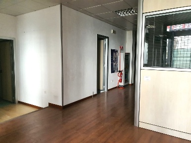 Foto Ufficio in Via Michele Titone 12, Palermo di 262 m² con 7 locali