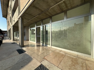 Foto Ufficio in Via Aldo Moro 5, Cartigliano Centro di 135 m² con 1 locali
