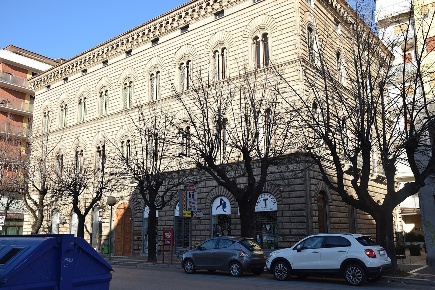 Foto Ufficio a Pescara Porta Nuova di 300 m² con 11 locali in vendita