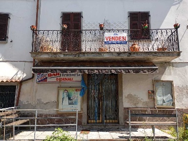 Foto Locale commerciale in Via Borgo Rometta Soliera 57, Fivizzano Soliera