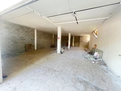 Foto Magazzino in VIA MATTEOTTI 14, Cologna Veneta Centro di 120 m²