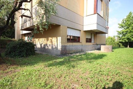 Foto Ufficio in Traversa Ⅺ Via Bandettini San Concordio, Lucca Arancio