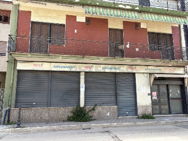 Foto Locale commerciale in Via Santa Croce 124, Capodrise di 150 m²