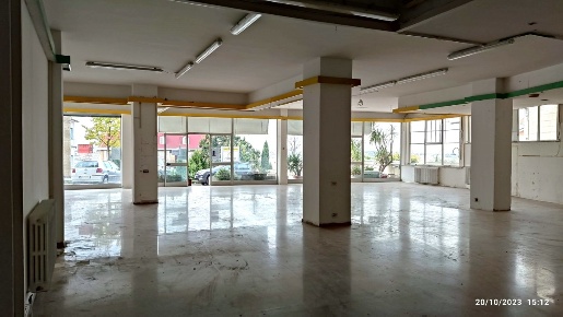 Foto Locale commerciale in via elpidien, Montegranaro Centro di 290 m²