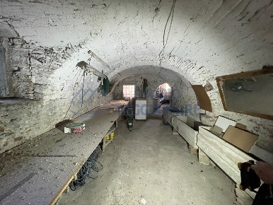 Foto Magazzino in via mazzini, Pompeiana Centro di 36 m² con 1 locali