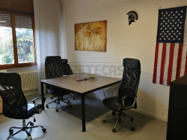 Foto Ufficio a Mirano Mirano Paese di 130 m² con 4 locali in affitto