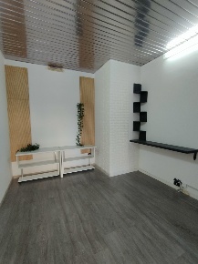 Foto Locale commerciale in Via Nino Bixio 41a, Reggio di Calabria di 25 m²