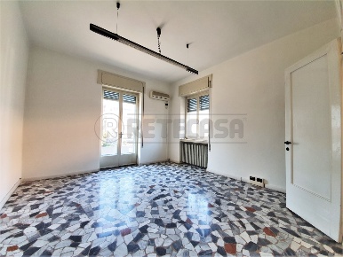 Foto Ufficio in Viale G. Trissino, Vicenza di 153 m² con 7 locali