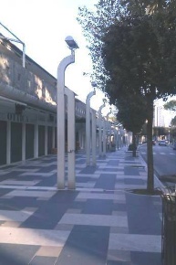 Foto Locale commerciale a Lignano Sabbiadoro Centro di 77 m² con 2 locali