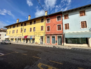 Foto Locale commerciale in BORGO CIVIDALE  44, Palmanova Centro di 99 m²