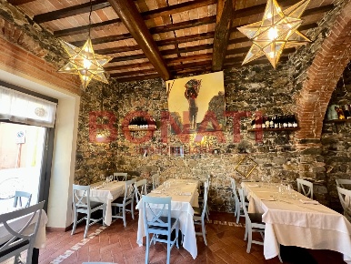 Foto Attività commerciale a Lerici San Terenzo di 100 m² con 3 locali