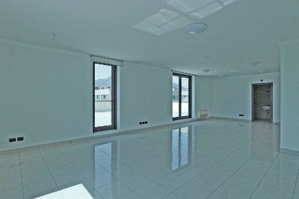 Foto Ufficio in Via Gorzoni 3B, Iseo Centro di 104 m² in affitto