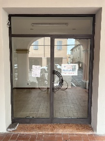Foto Locale commerciale in Via Matteotti 329, Crevalcore Centro di 25 m²